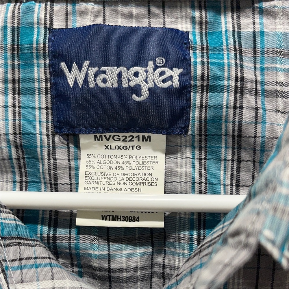 Wrangler Men's Teal and Gray Plaid Button Down Shirt - Picture 4 of 7